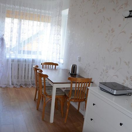 فندق Nameliu Ir 2-4 Vietu Kambariu Nuoma Sventojoje, Zuvedru G Šventoji المظهر الخارجي الصورة